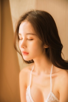 脱衣舞女